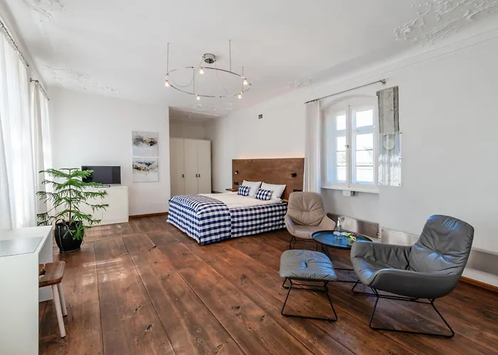 Villa Sommerach Hotel *